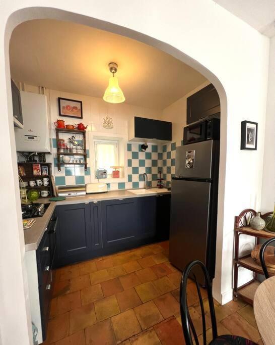 Charmante Maisonette A Arconnay Exterior foto